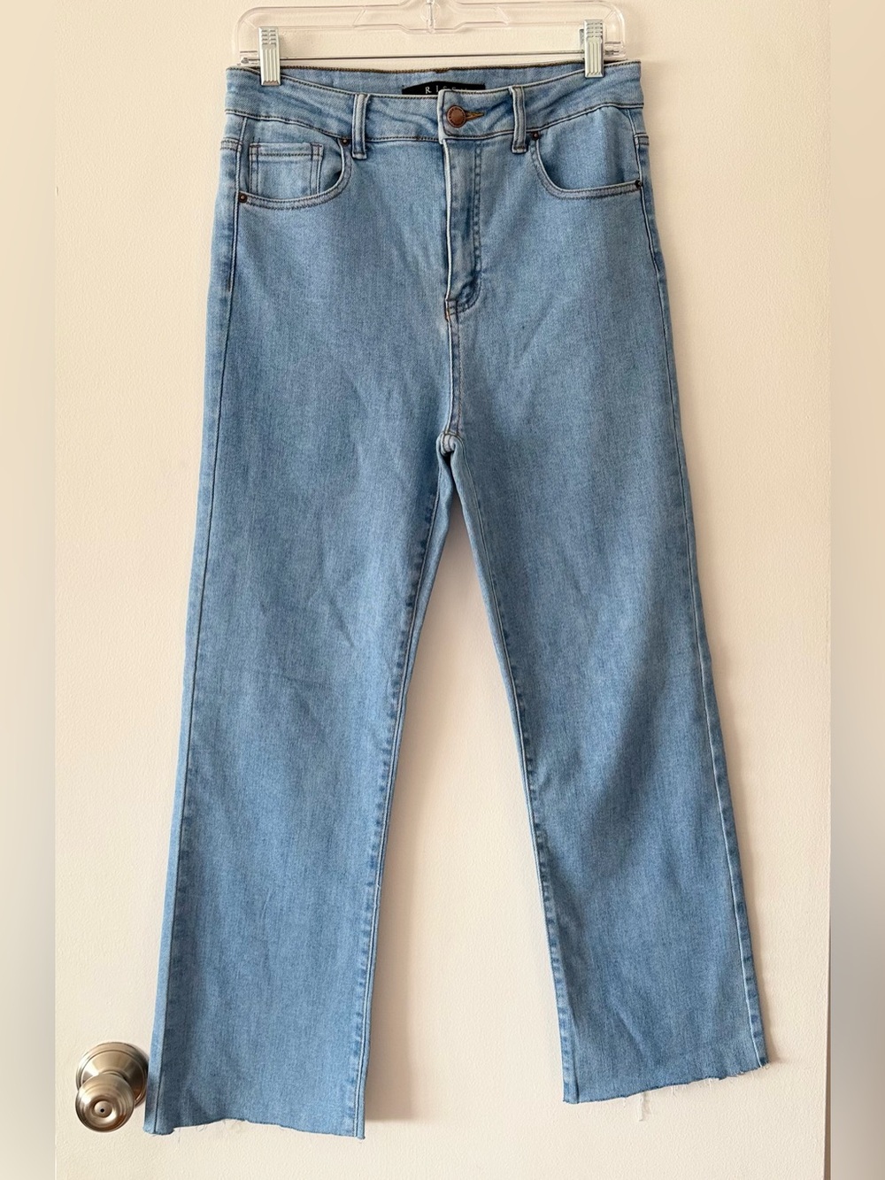 Risen Jeans 90s High Rise Straight Leg Raw Hem Denim Light Wash Size 9 Waist 29